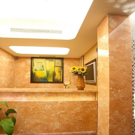 Holyone Hotel Тайбэй Экстерьер фото