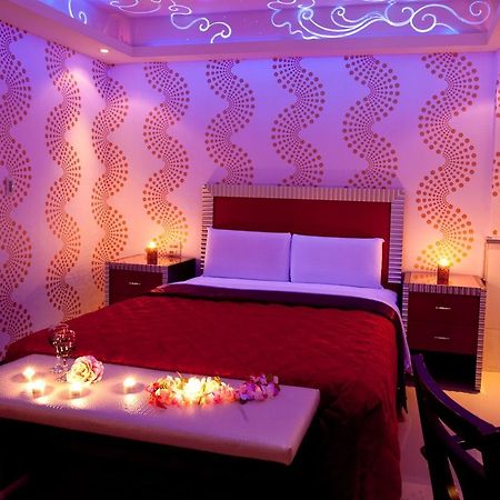 Holyone Hotel Тайбэй Экстерьер фото